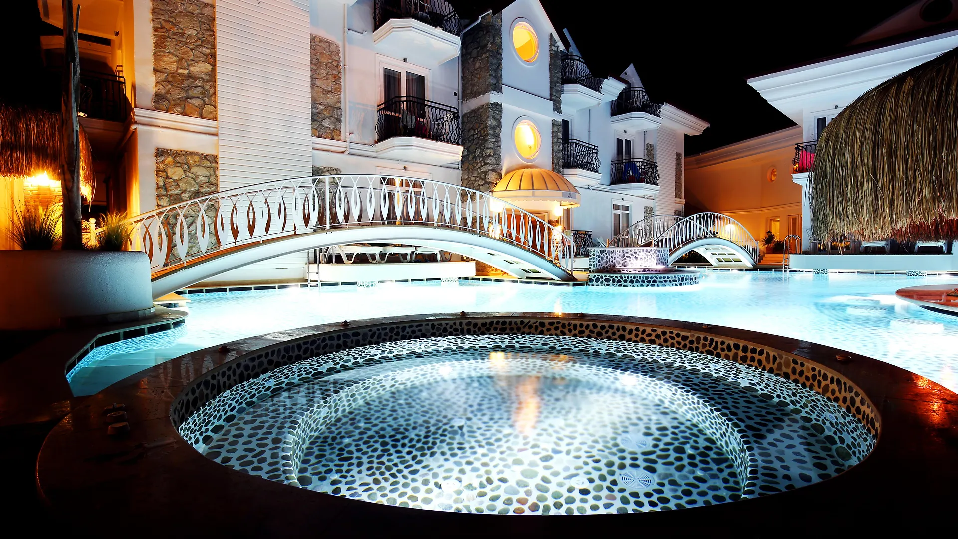 Pinehill Hotel & Suites Oludeniz