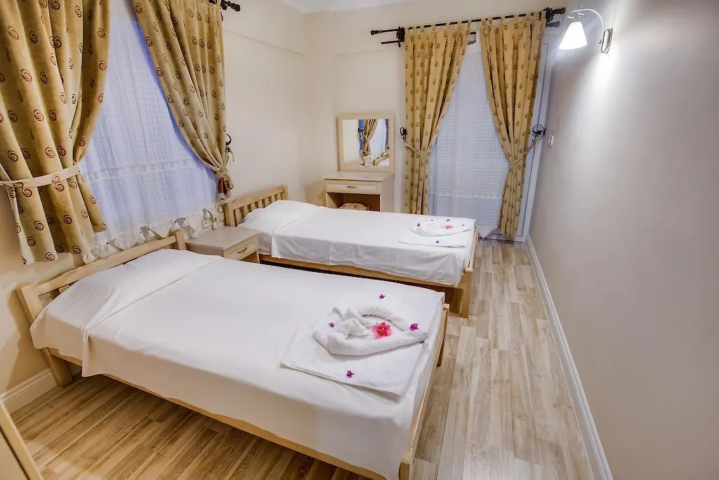 Pinehill Hotel & Suites Ölüdeniz 3*,  Turquie